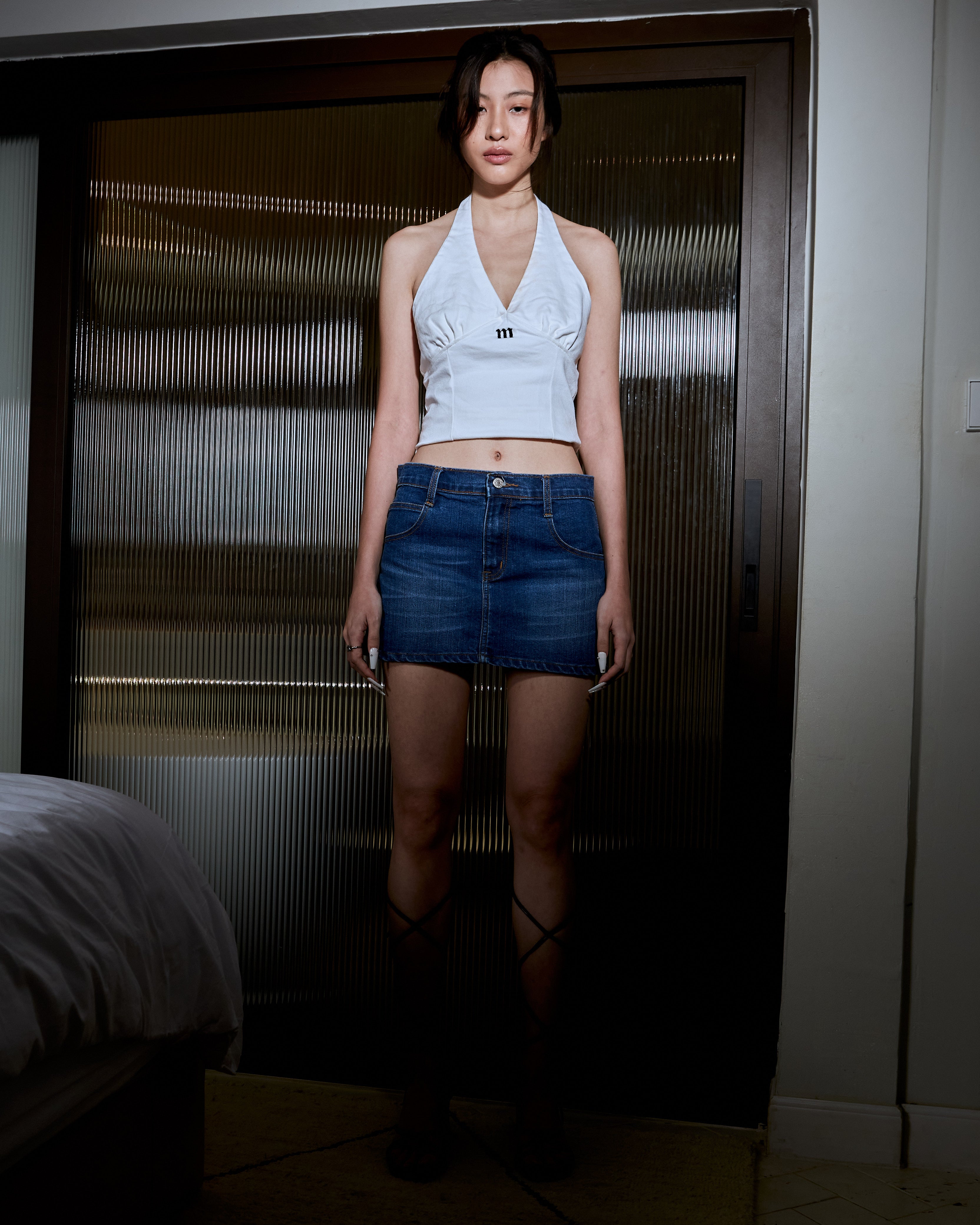 NAKED TOP WHITE